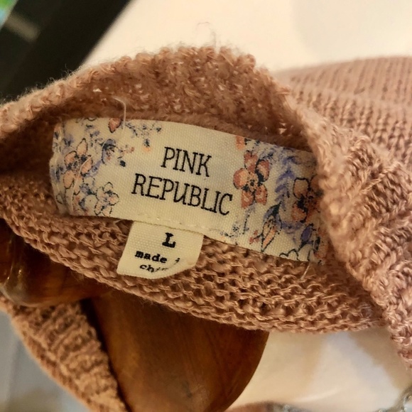 Pink Republic Acrylic Pullover Sweater, Large - Picture 5 of 6